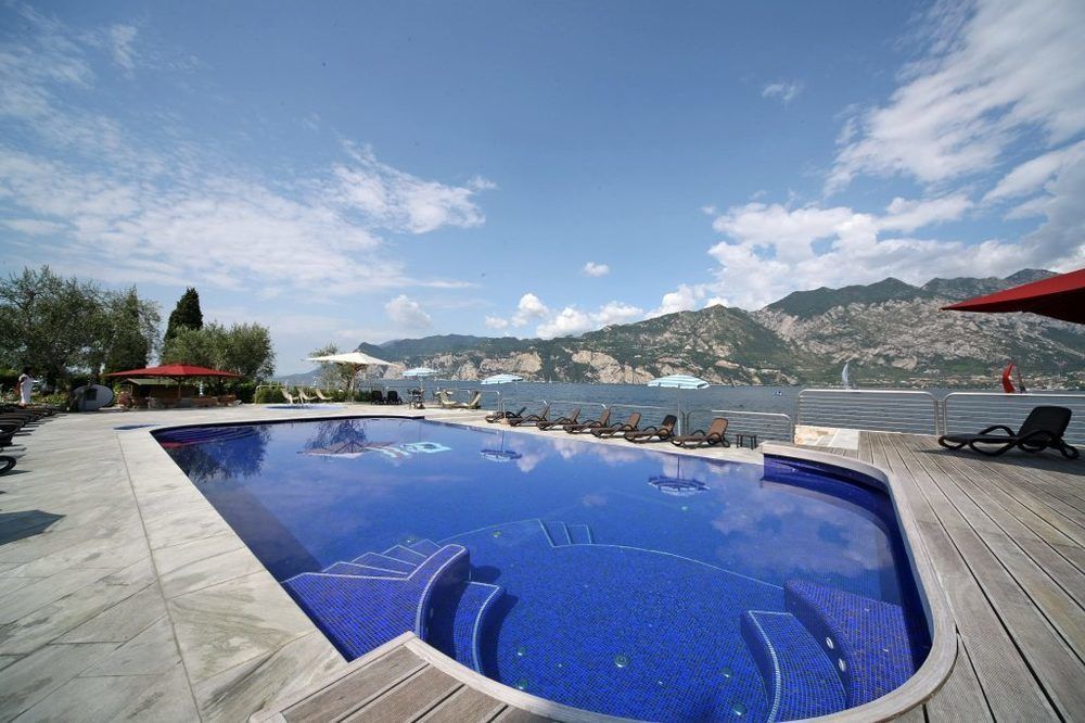 Hotel Sailing Center Malcesine Buitenkant foto