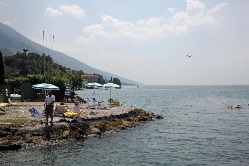 Hotel Sailing Center Malcesine Buitenkant foto